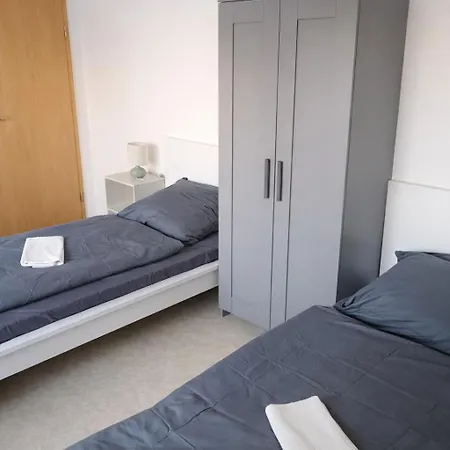 Maisonette - 8 Personen - 4 Apartment Cottbus